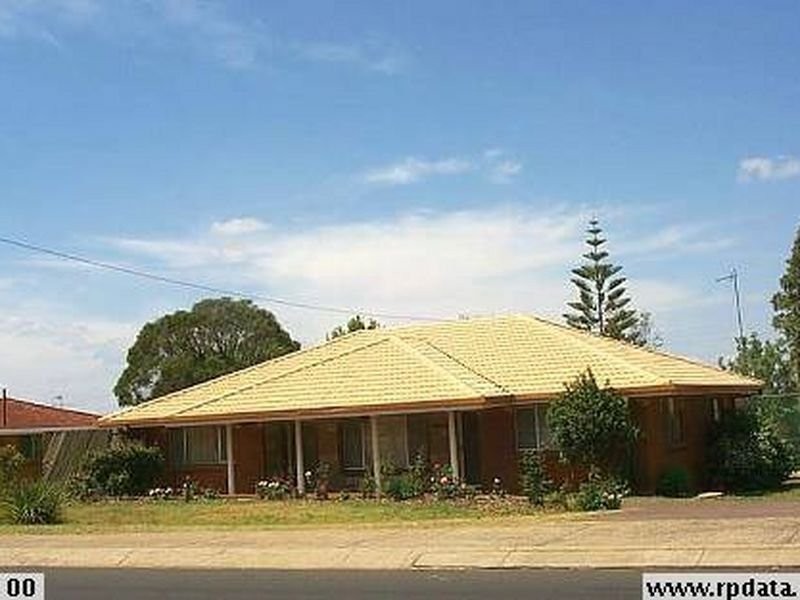 294 West Street, Kearneys Spring QLD 4350