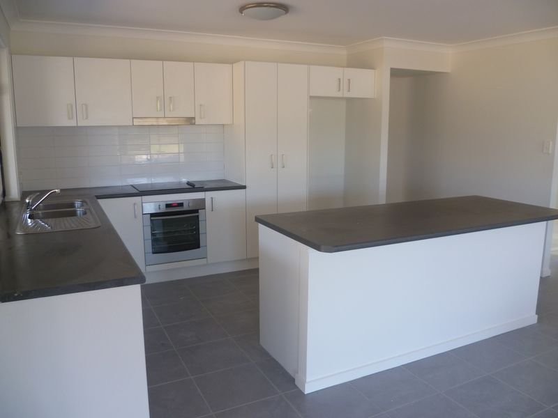 33 Byng Road, Birkdale QLD 4159