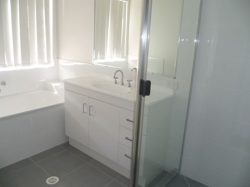 33 Byng Road, Birkdale QLD 4159