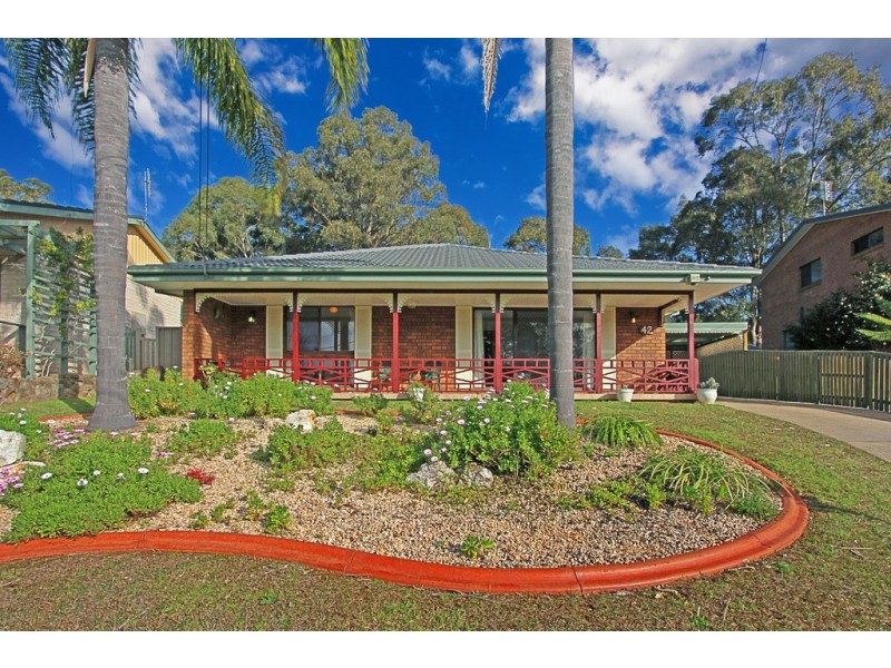 42 Calga Crescent, Catalina NSW 2536
