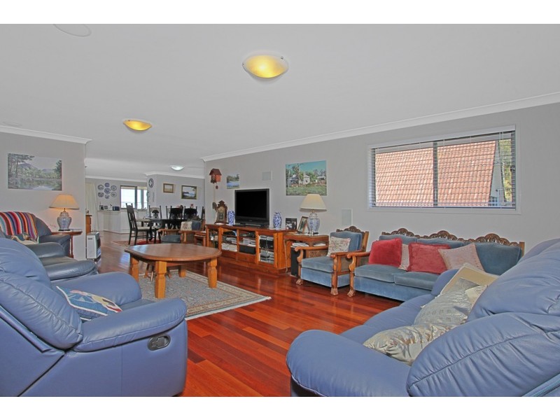 15 Heath Street, Broulee NSW 2537