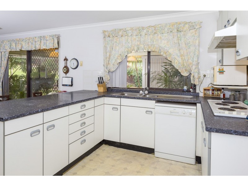 32 Melaleuca Crescent, Catalina NSW 2536