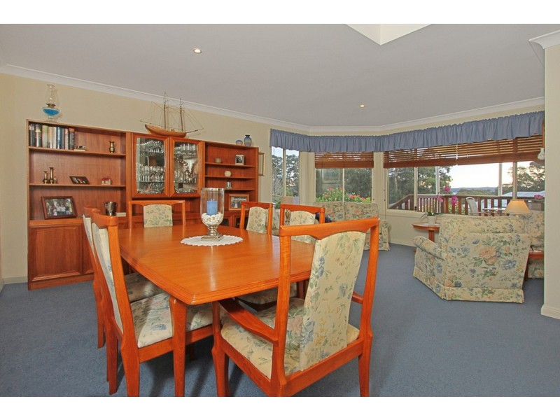 3 Blaxland Crescent, Sunshine Bay NSW 2536