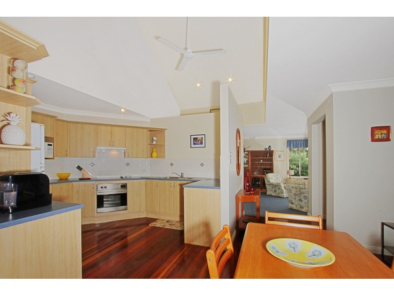 3 Blaxland Crescent, Sunshine Bay NSW 2536