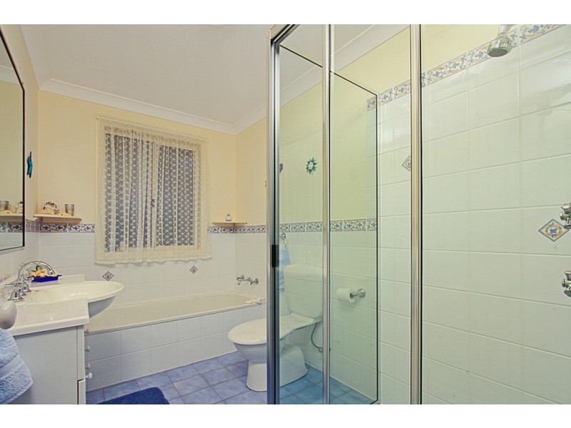 3 Blaxland Crescent, Sunshine Bay NSW 2536