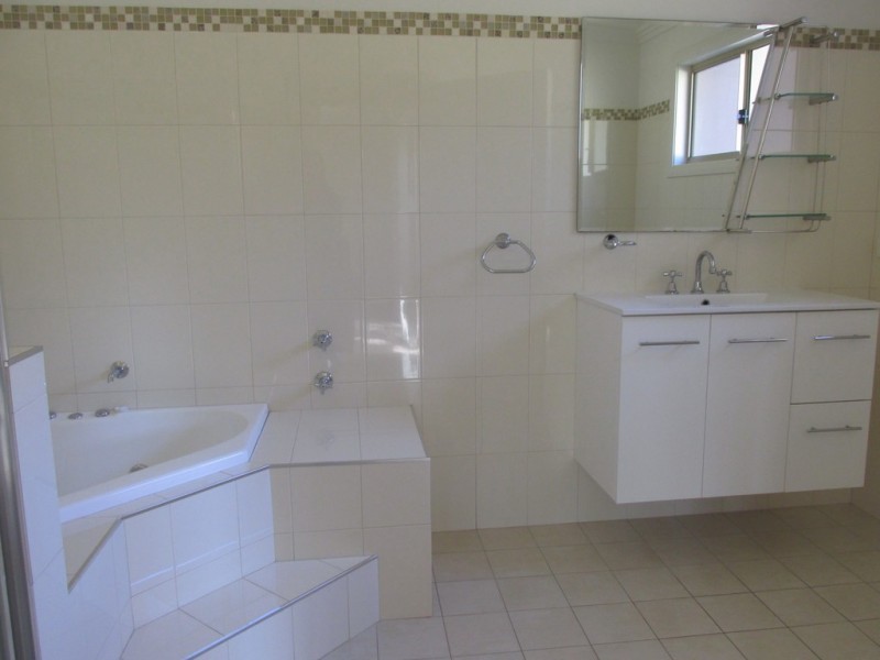 1/1 Vince Place, Malua Bay NSW 2536