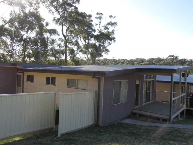 1/1 Vince Place, Malua Bay NSW 2536