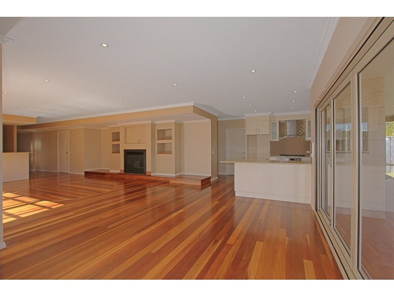 31 Bagarin Avenue, Tomakin NSW 2537