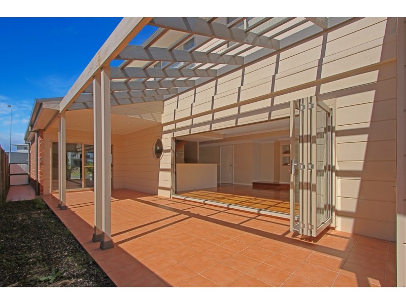 31 Bagarin Avenue, Tomakin NSW 2537