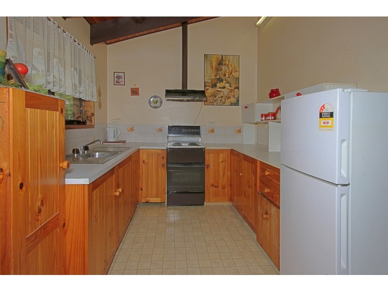 8 Sandpiper Place, Catalina NSW 2536