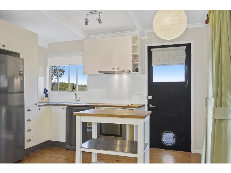 10 Riverview Crescent, Catalina NSW 2536