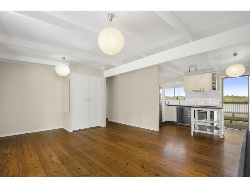 10 Riverview Crescent, Catalina NSW 2536