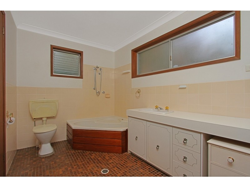 6 Wimbie Street, Surf Beach NSW 2536