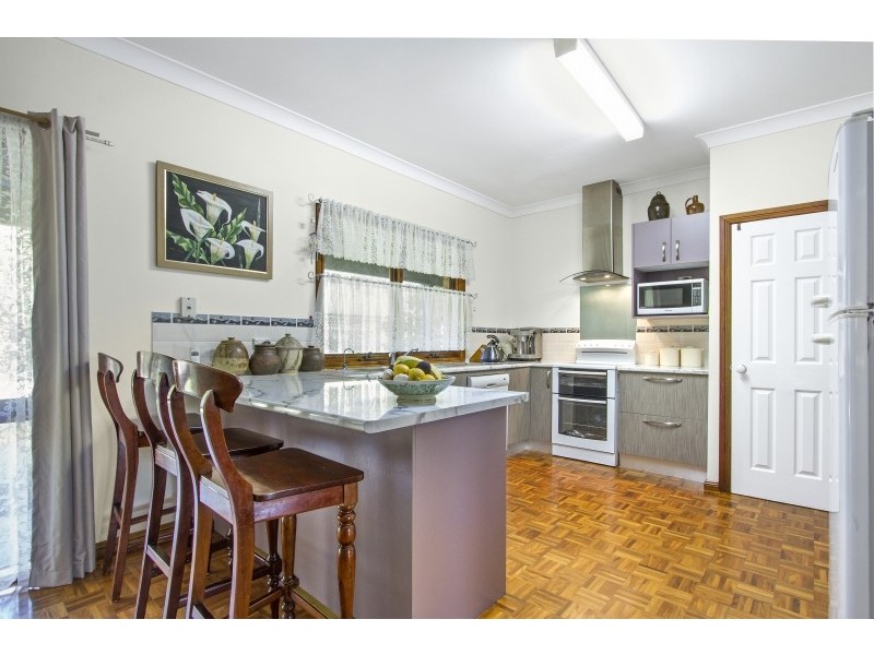 2 Kauzal Crescent, Surf Beach NSW 2536