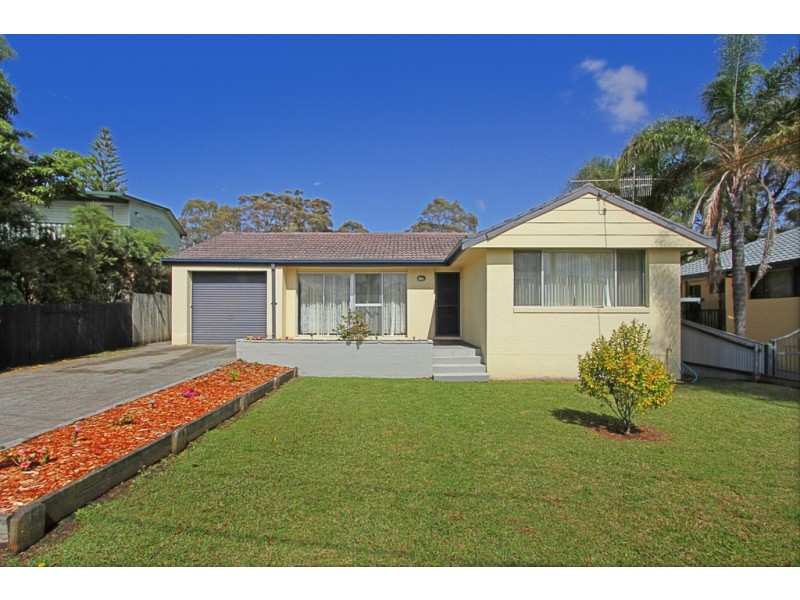 11 Hillview Place, Sunshine Bay NSW 2536