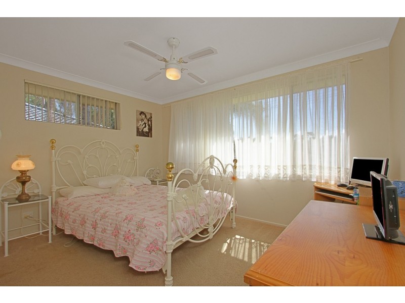 11 Hillview Place, Sunshine Bay NSW 2536