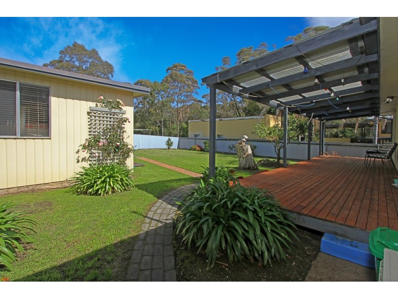 11 Hillview Place, Sunshine Bay NSW 2536