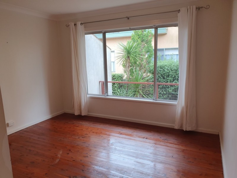 2/5 Riverview Crescent, Catalina NSW 2536