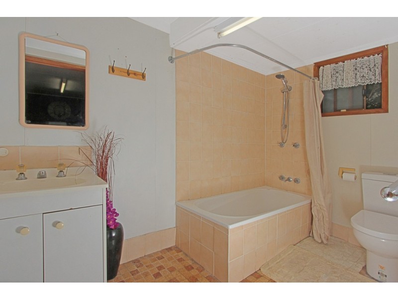 77 Palana Street, Surfside NSW 2536