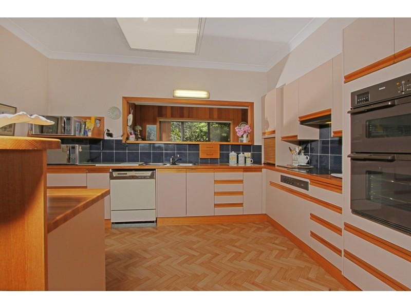17 Denham Ave, Denhams Beach NSW 2536