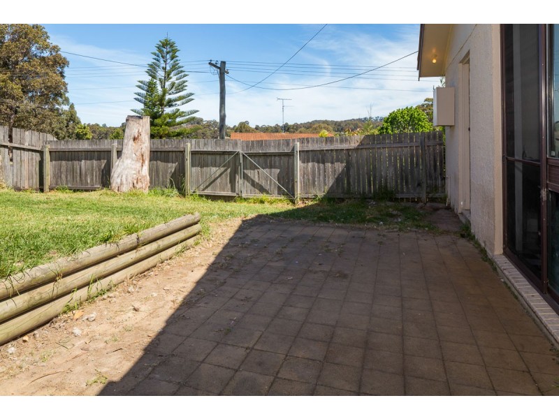 1 Berry Place, Surf Beach NSW 2536