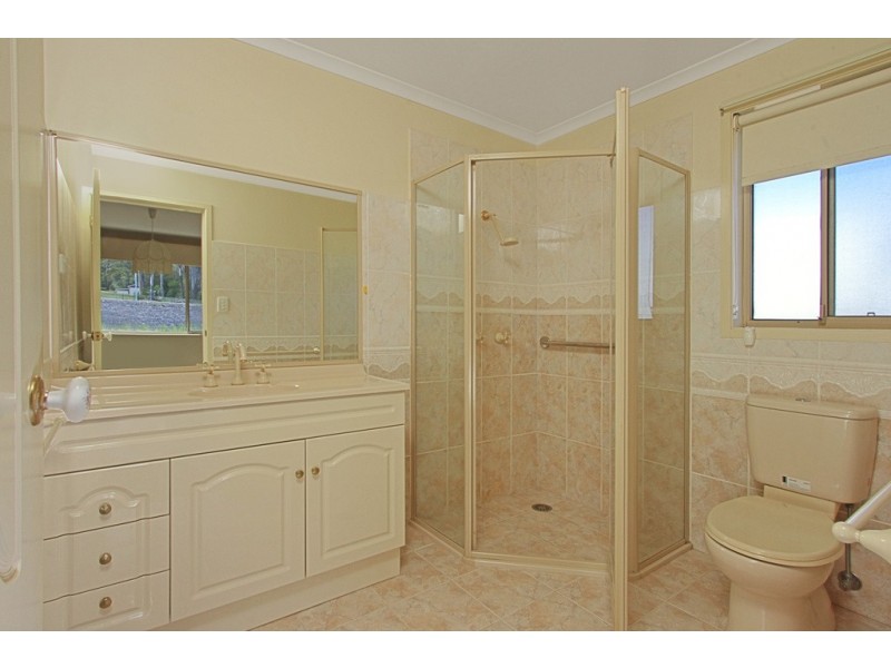 4/17 Eric Fenning Drive, Surf Beach NSW 2536