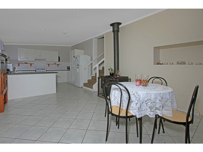 27 Tasman Street, Surf Beach NSW 2536