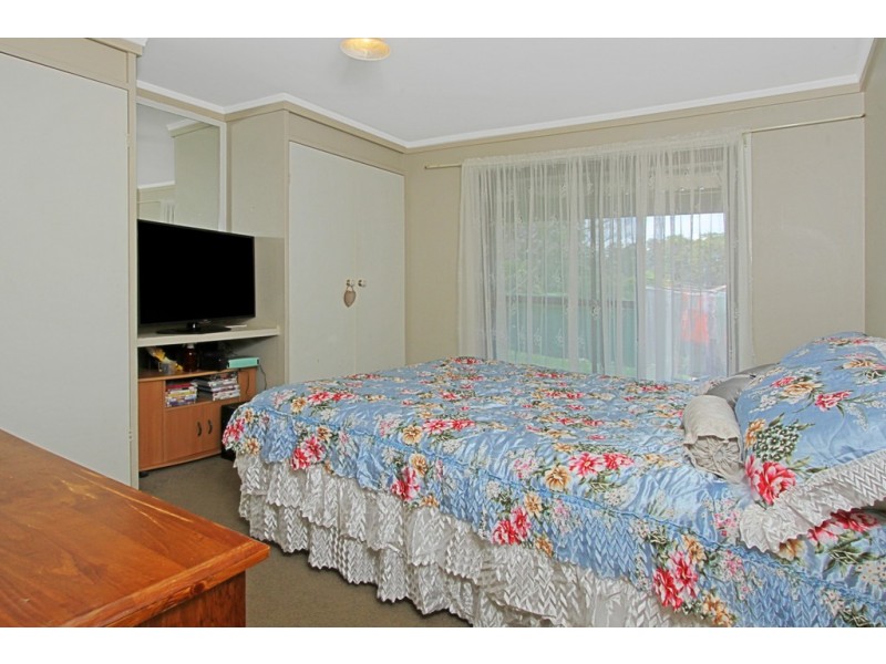 27 Tasman Street, Surf Beach NSW 2536