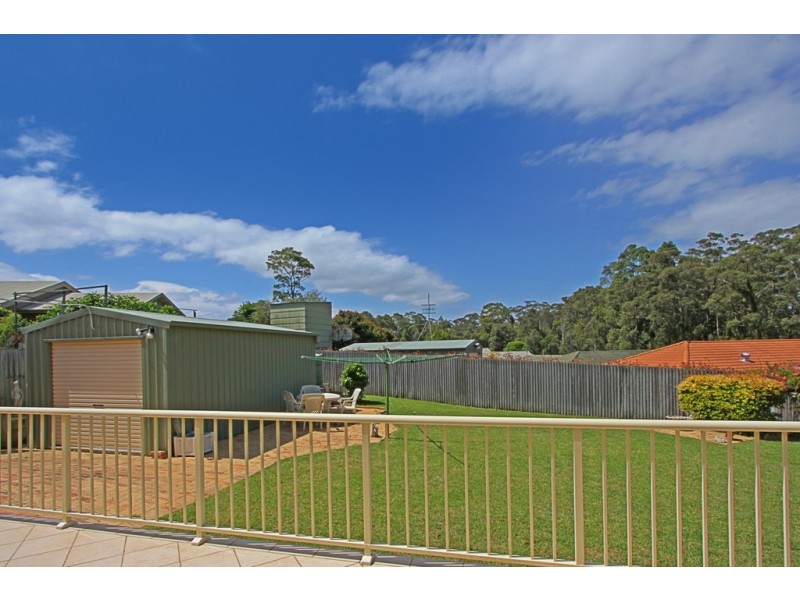 4 Wentworth Ave, Sunshine Bay NSW 2536