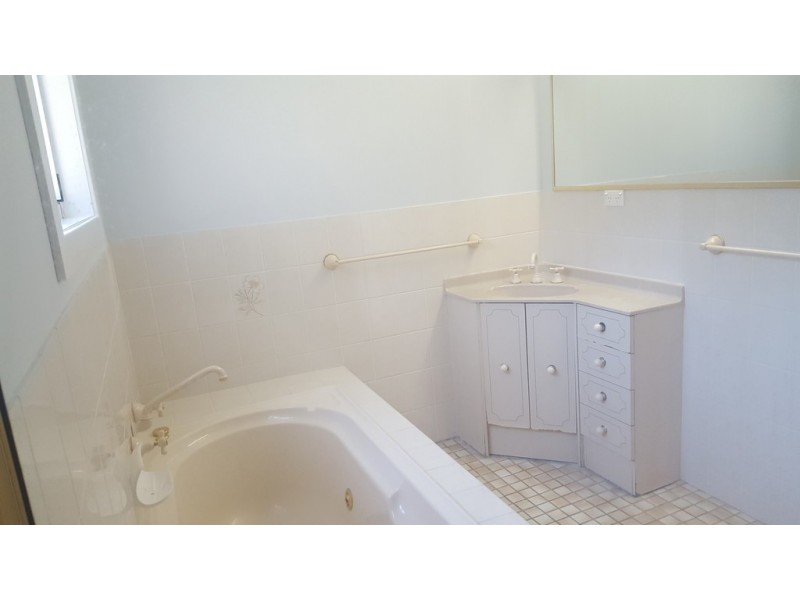 576 Beach Road, Denhams Beach NSW 2536