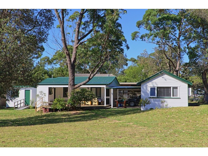 8-10 Candlagan Drive, Broulee NSW 2537