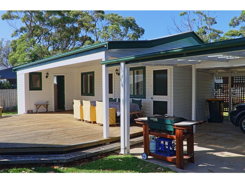 8-10 Candlagan Drive, Broulee NSW 2537