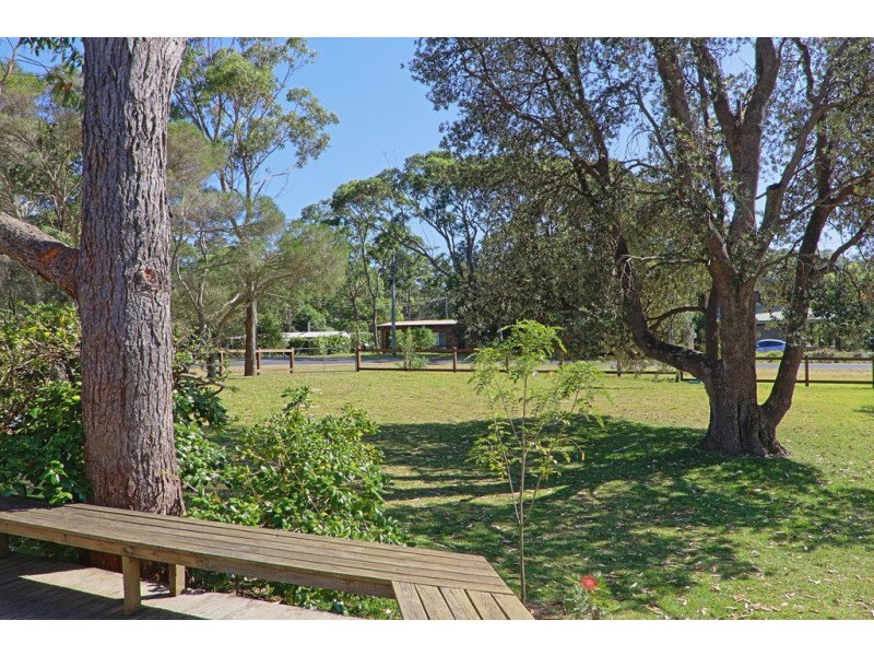 8-10 Candlagan Drive, Broulee NSW 2537