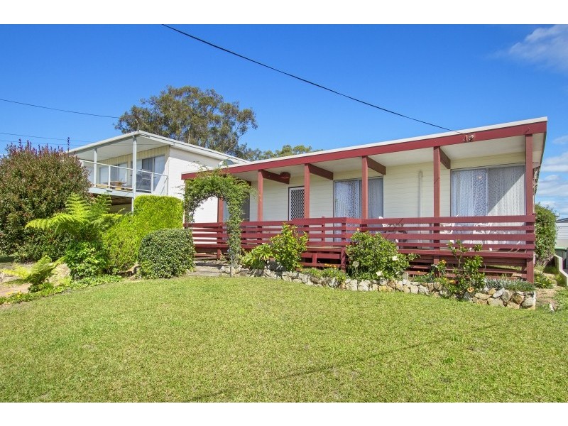 18 Joseph Street, Batehaven NSW 2536