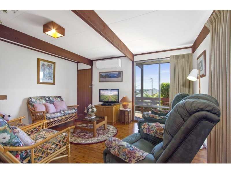 18 Joseph Street, Batehaven NSW 2536