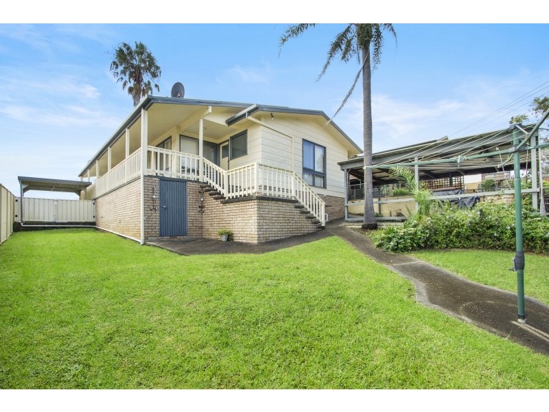6 Joseph Street, Batehaven NSW 2536