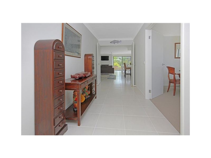 4 Beachside Boulevard, Tomakin NSW 2537