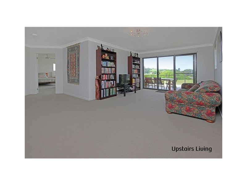 4 Beachside Boulevard, Tomakin NSW 2537