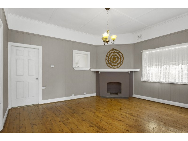 24 Page Street, Moruya NSW 2537