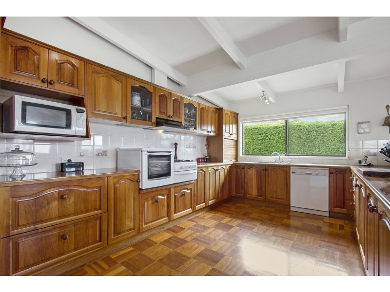 84 Annetts Parade, Mossy Point NSW 2537