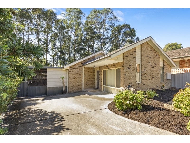 8A Lisa Place, Sunshine Bay NSW 2536