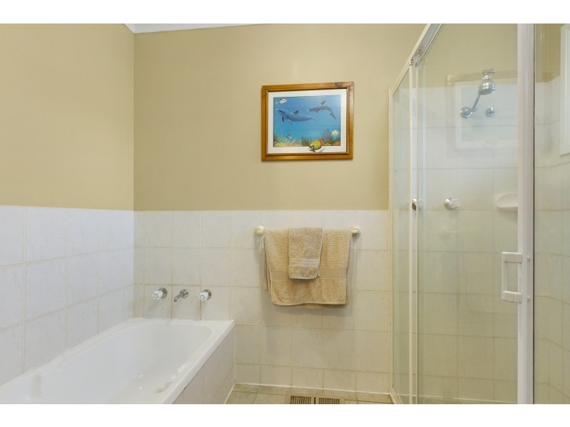 8A Lisa Place, Sunshine Bay NSW 2536