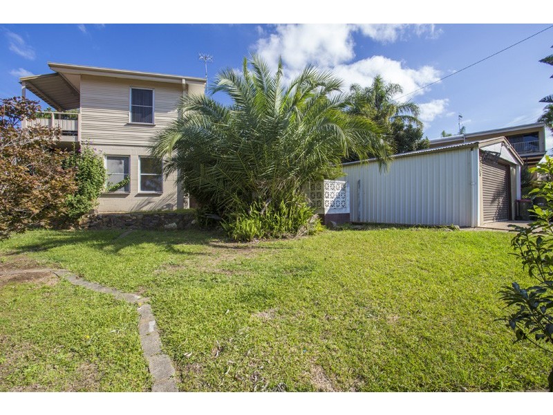 4 Pine Street, Batehaven NSW 2536