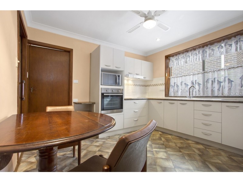 16 Foam Street, Surfside NSW 2536