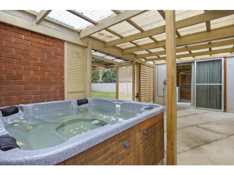 16 Foam Street, Surfside NSW 2536