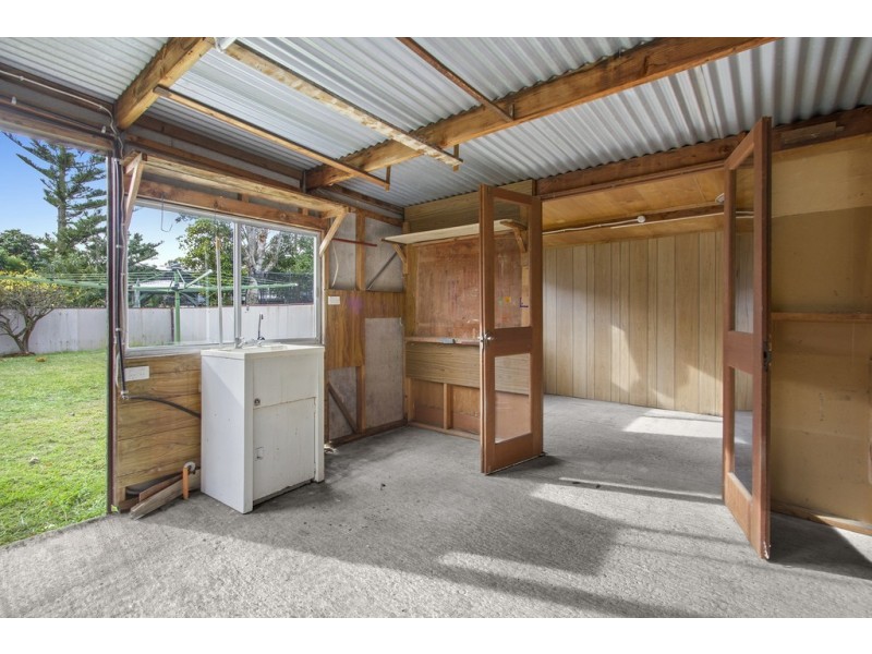 16 Foam Street, Surfside NSW 2536