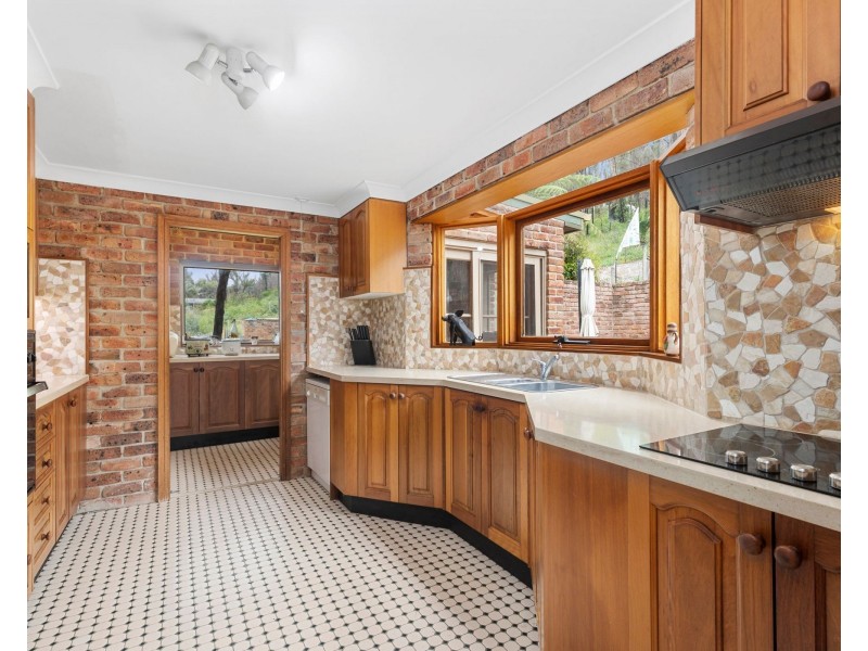 6 Figtree Close, Surf Beach NSW 2536