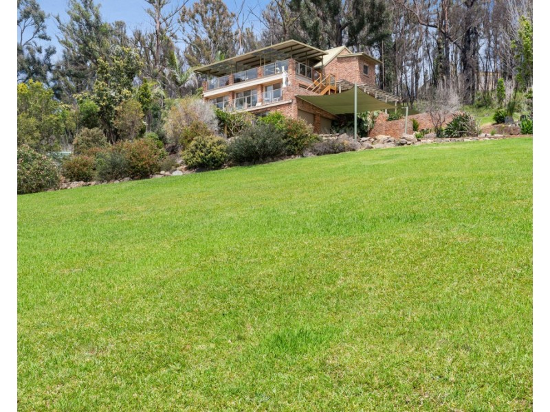 6 Figtree Close, Surf Beach NSW 2536