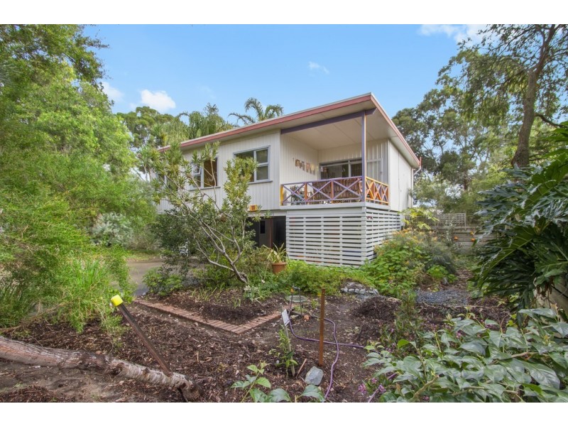 11 Banksia Street, Broulee NSW 2537
