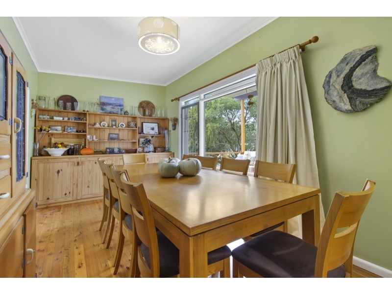 11 Banksia Street, Broulee NSW 2537